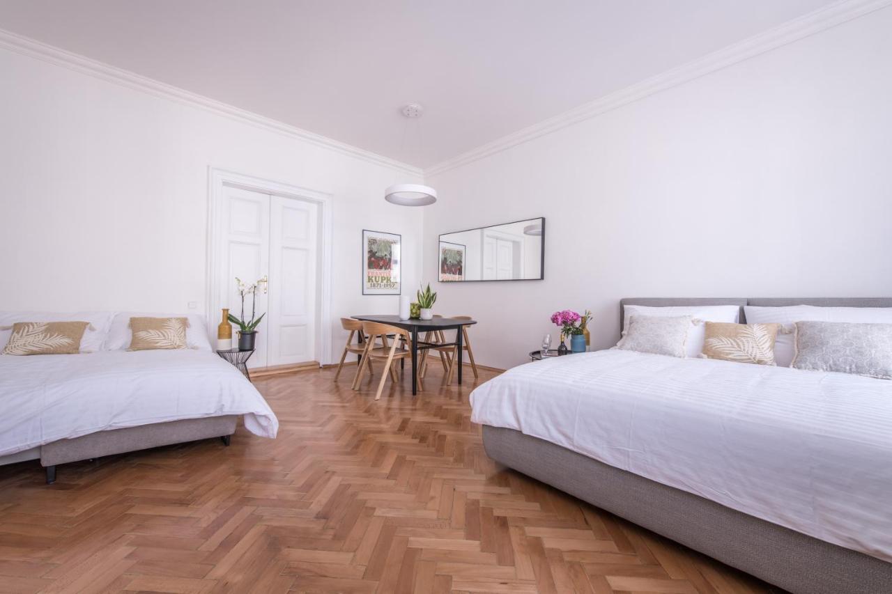 New Design Apt - Central Location Wenceslas Square Прага Экстерьер фото