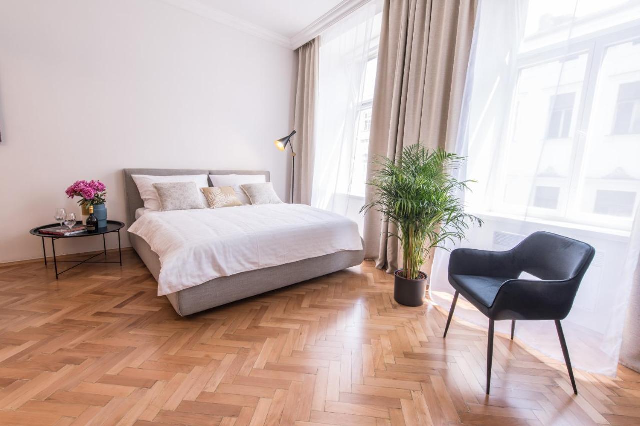 New Design Apt - Central Location Wenceslas Square Прага Экстерьер фото
